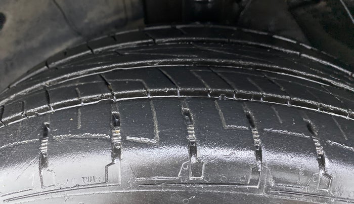 2017 Hyundai Tucson 2WD AT GL PETROL , Petrol, Automatic, 53,209 km, Left Front Tyre Tread