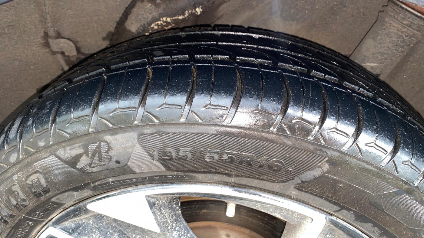 2020 Hyundai Verna SX (O) 1.0 TURBO DCT, Petrol, Automatic, 71,816 km, Left Rear Tyre Tread