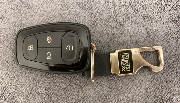 2018 Tata NEXON XZA PLUS PETROL DUAL TONE, Petrol, Automatic, 85,837 km, Key Close Up
