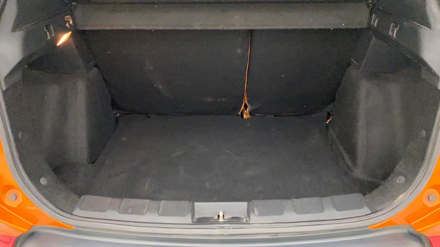 2018 Tata NEXON XZA PLUS PETROL DUAL TONE, Petrol, Automatic, 85,837 km, Boot Inside