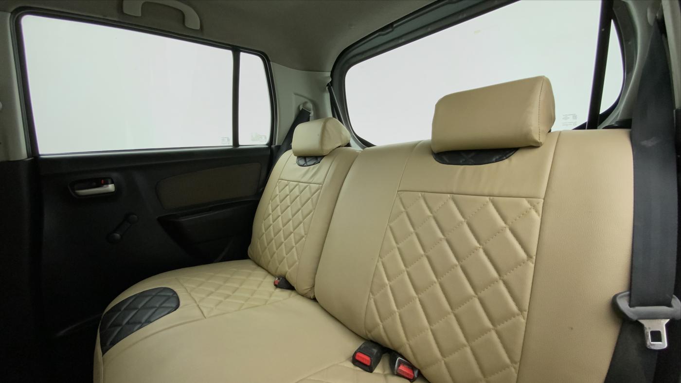 2014 Maruti Wagon R 1.0 LXI, Petrol, Manual, 63,620 km, Right Side Door Cabin View