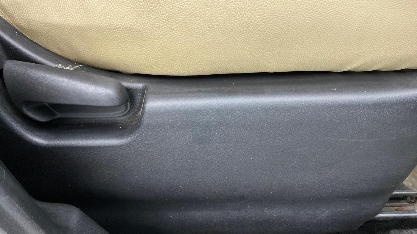 2014 Maruti Wagon R 1.0 LXI, Petrol, Manual, 63,620 km, Driver Side Adjustment Panel