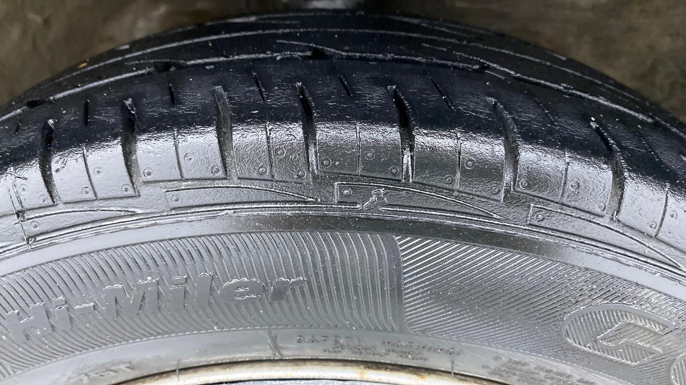 2014 Maruti Wagon R 1.0 LXI, Petrol, Manual, 63,620 km, Right Front Tyre Tread
