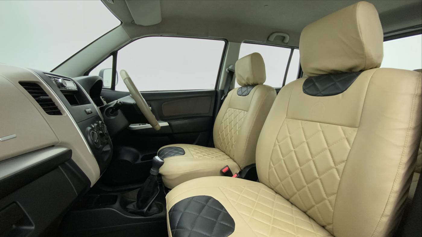 2014 Maruti Wagon R 1.0 LXI, Petrol, Manual, 63,620 km, Right Side Front Door Cabin View
