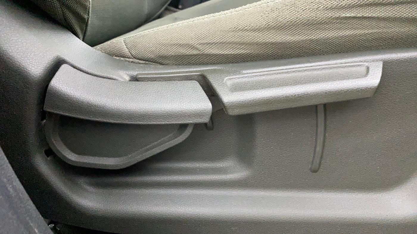 2019 Hyundai VENUE SX PLUS 1.0 TURBO DCT, Petrol, Automatic, 98,975 km, Driver Side Adjustment Panel
