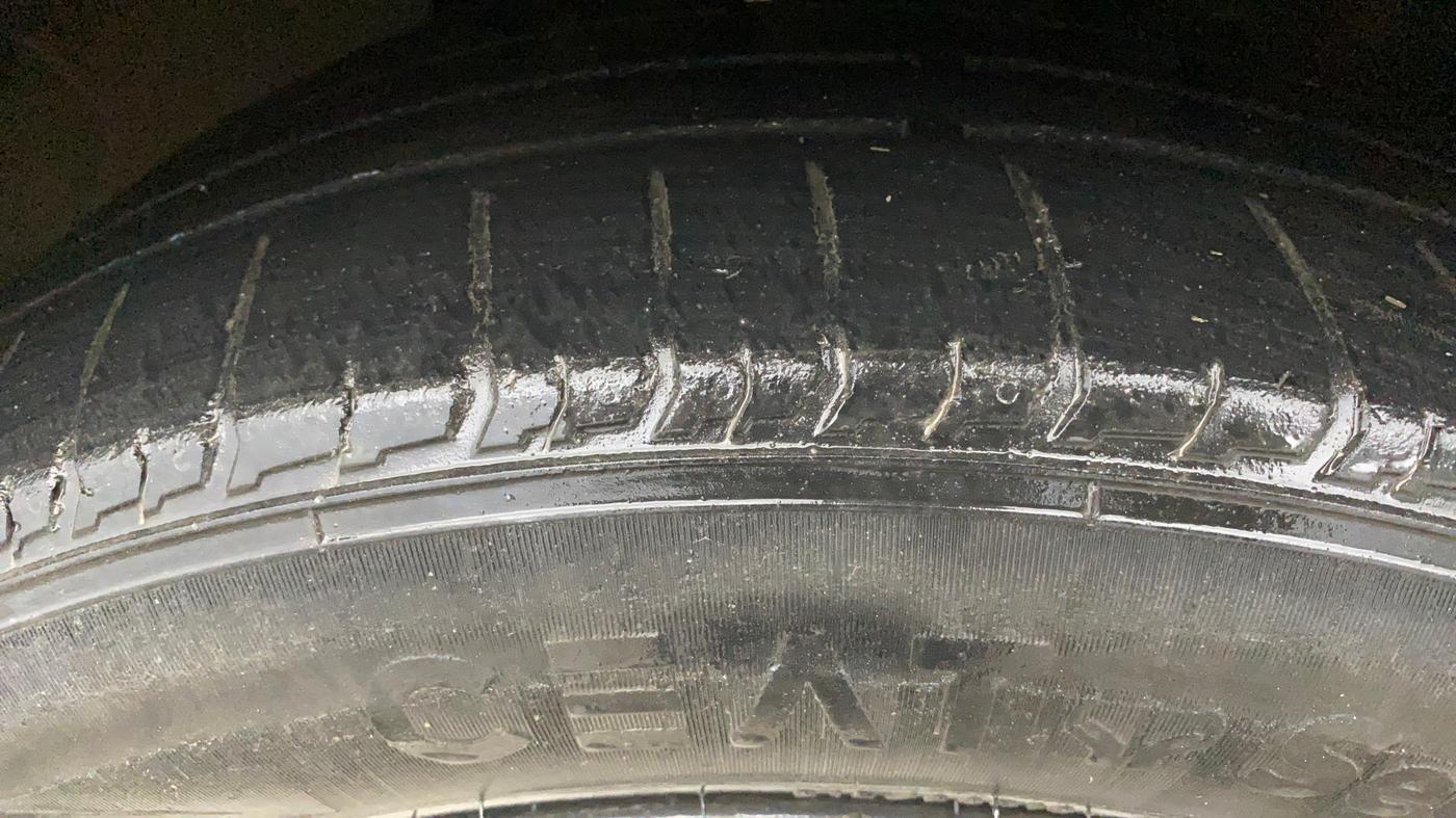 2019 Hyundai VENUE SX PLUS 1.0 TURBO DCT, Petrol, Automatic, 98,975 km, Left Front Tyre Tread