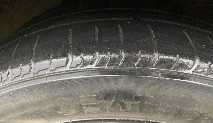 2019 Hyundai VENUE SX PLUS 1.0 TURBO DCT, Petrol, Automatic, 99,037 km, Left Front Tyre Tread