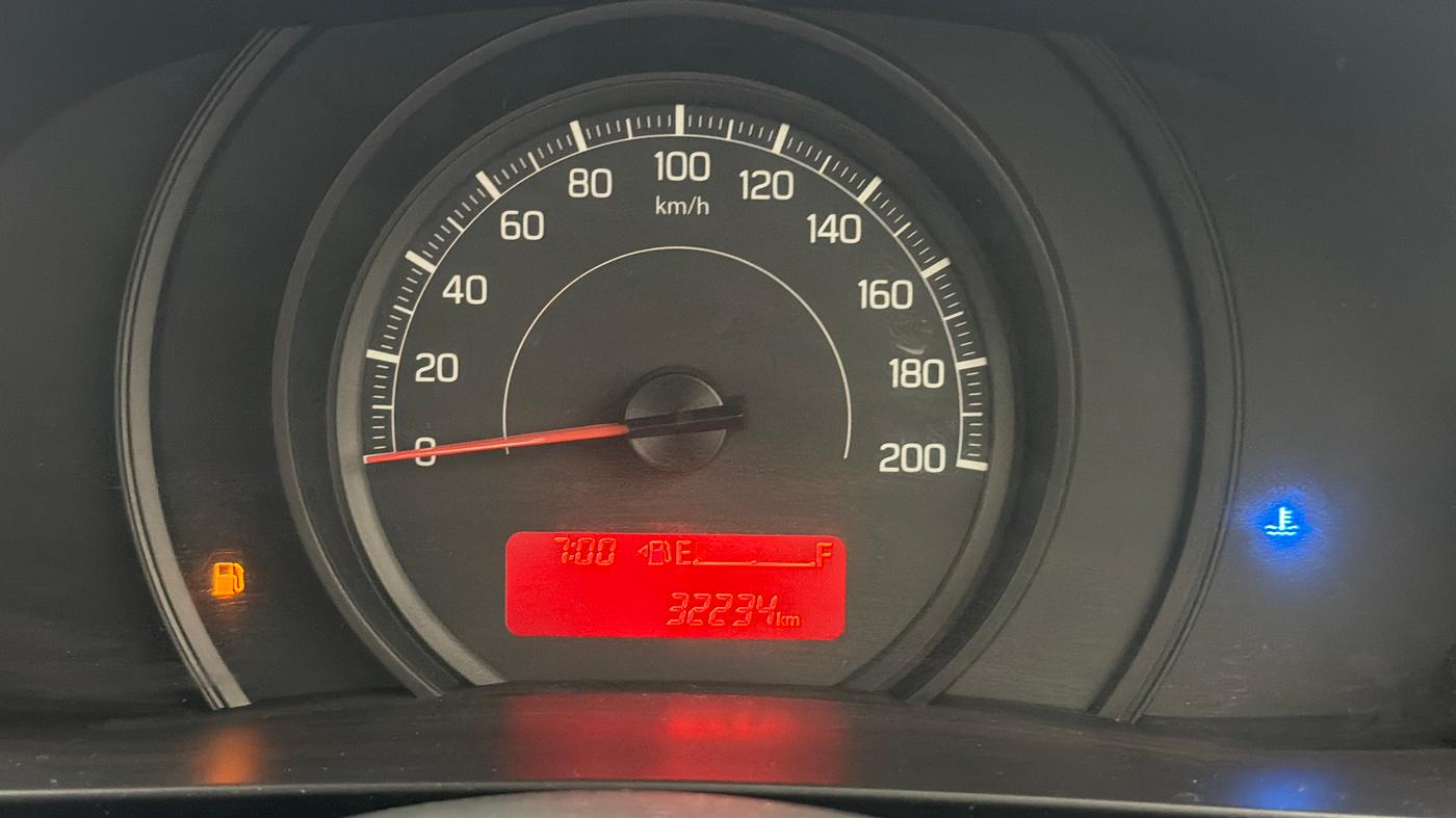 2024 Maruti Swift LXi, Petrol, Manual, 32,220 km, Odometer Image