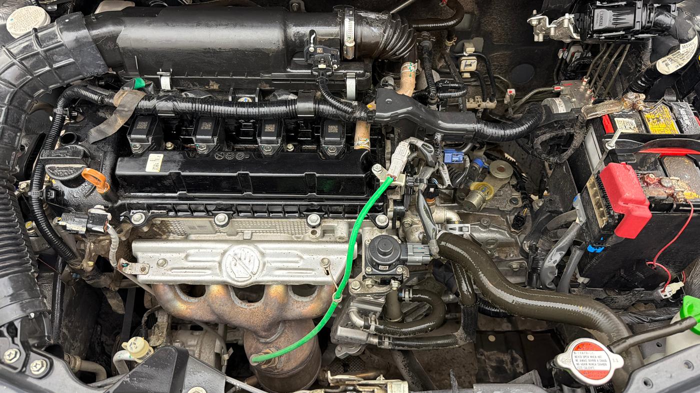 2024 Maruti Swift LXi, Petrol, Manual, 32,220 km, Engine View