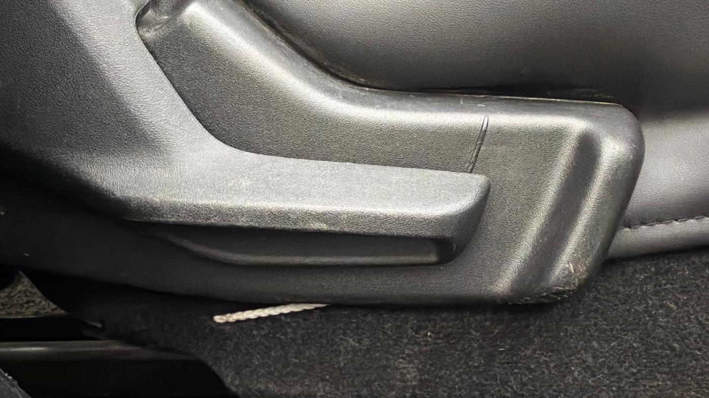 2024 Maruti Swift LXi, Petrol, Manual, 32,220 km, Driver Side Adjustment Panel