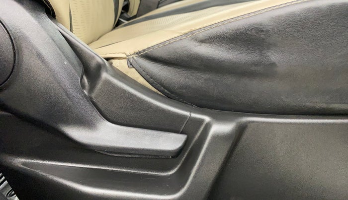 2021 Maruti New Wagon-R VXI 1.0, Petrol, Manual, 40,105 km, Driver Side Adjustment Panel