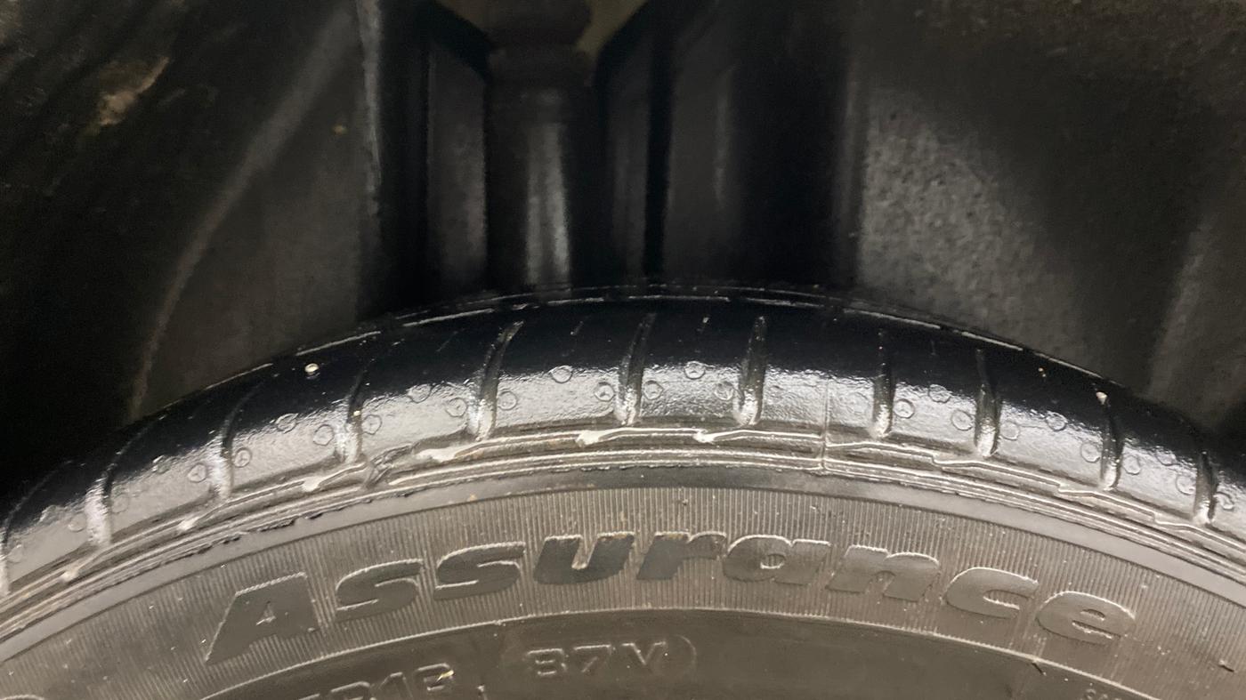 2018 Volkswagen Vento HIGHLINE PLUS 1.5 AT 16 ALLOY, Diesel, Automatic, 89,413 km, Right Rear Tyre Tread