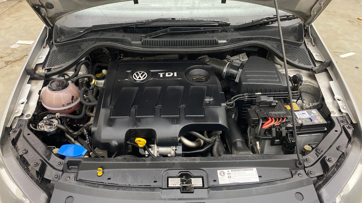 2018 Volkswagen Vento HIGHLINE PLUS 1.5 AT 16 ALLOY, Diesel, Automatic, 89,413 km, Engine View