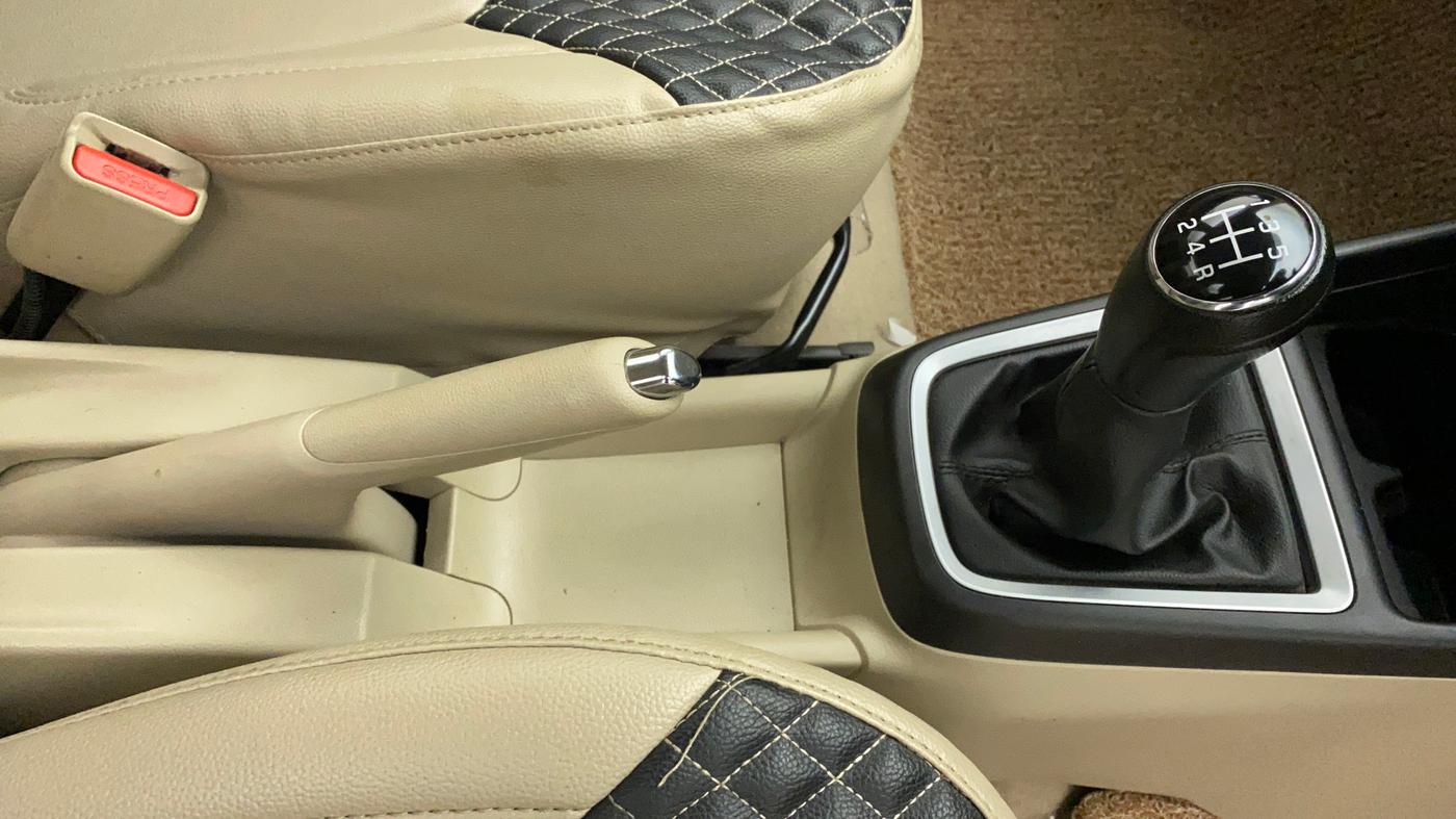 2020 Maruti Dzire VXI, Petrol, Manual, 19,844 km, Gear Lever