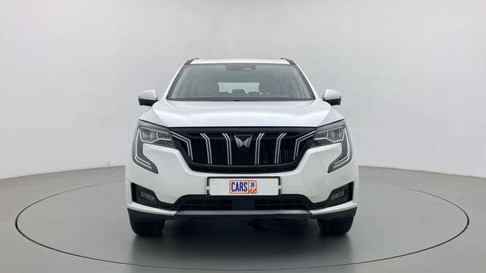 2022 Mahindra XUV700 AX 7 LUXURY P AT 7 STR, Petrol, Automatic, 6,835 km, Front