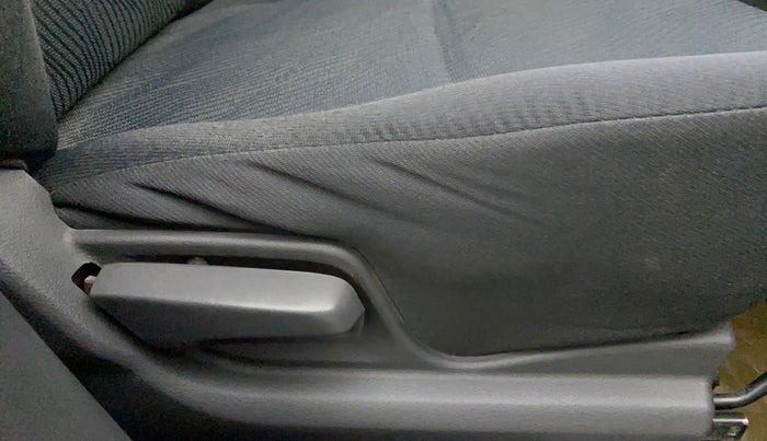 2011 Maruti Swift VXI, Petrol, Manual, 93,751 km, Driver Side Adjustment Panel