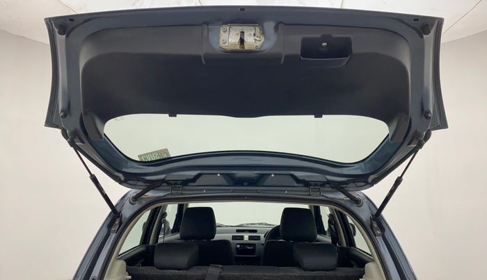 2011 Maruti Swift VXI, Petrol, Manual, 93,751 km, Boot Door Open