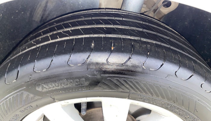 2018 Skoda Octavia L&K 1.8 TSI AT, Petrol, Automatic, 54,933 km, Left Front Tyre Tread