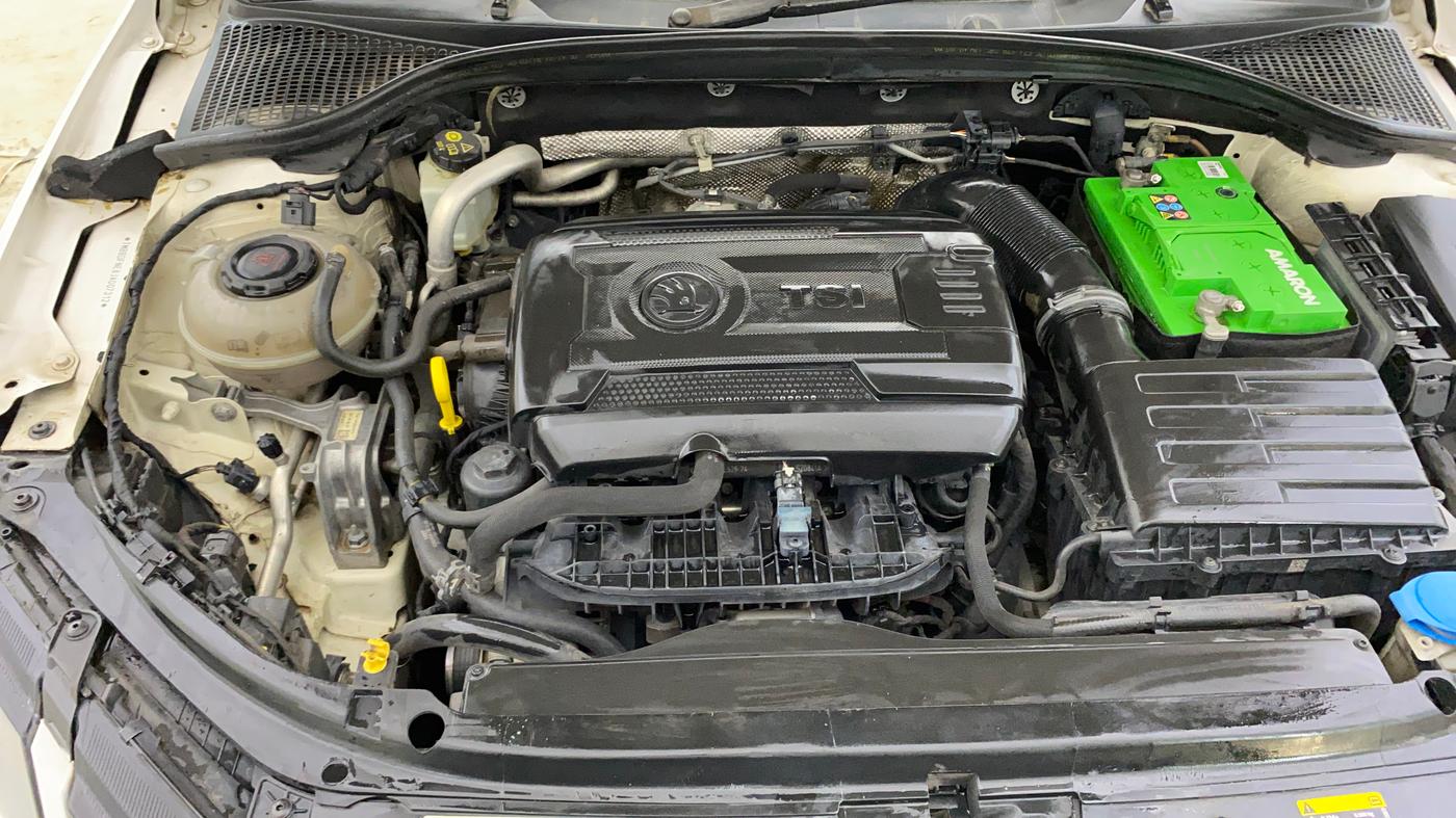 2018 Skoda Octavia L&K 1.8 TSI AT, Petrol, Automatic, 54,948 km, Engine View - Right