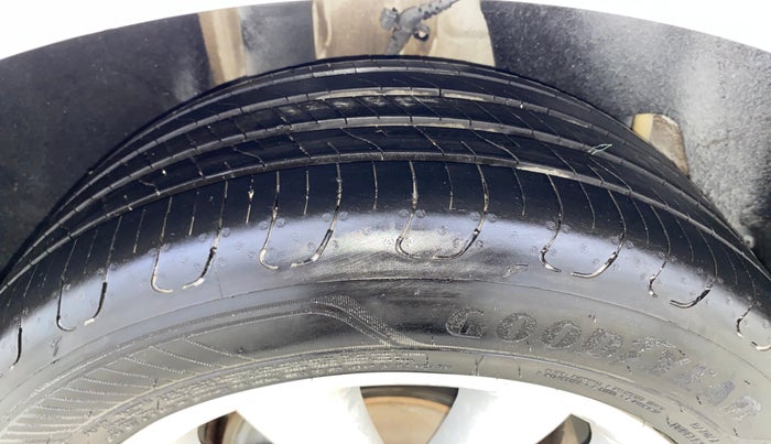 2018 Skoda Octavia L&K 1.8 TSI AT, Petrol, Automatic, 54,933 km, Right Rear Tyre Tread