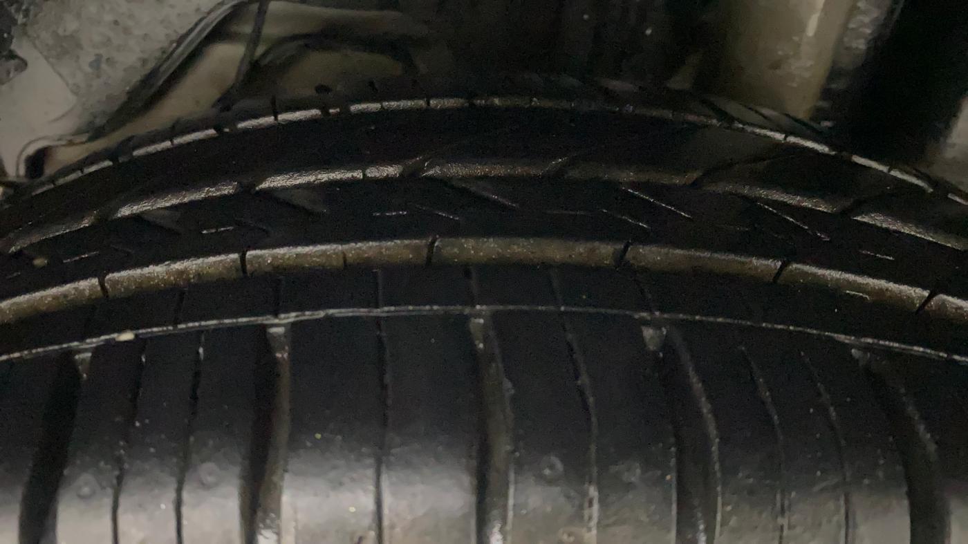 2017 Ford Figo Aspire TITANIUM 1.2 PETROL, Petrol, Manual, 53,916 km, Left Rear Tyre Tread