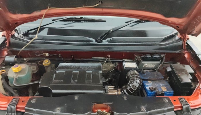 2017 Mahindra Kuv100 K8 6 STR, Petrol, Manual, 76,124 km, Engine View