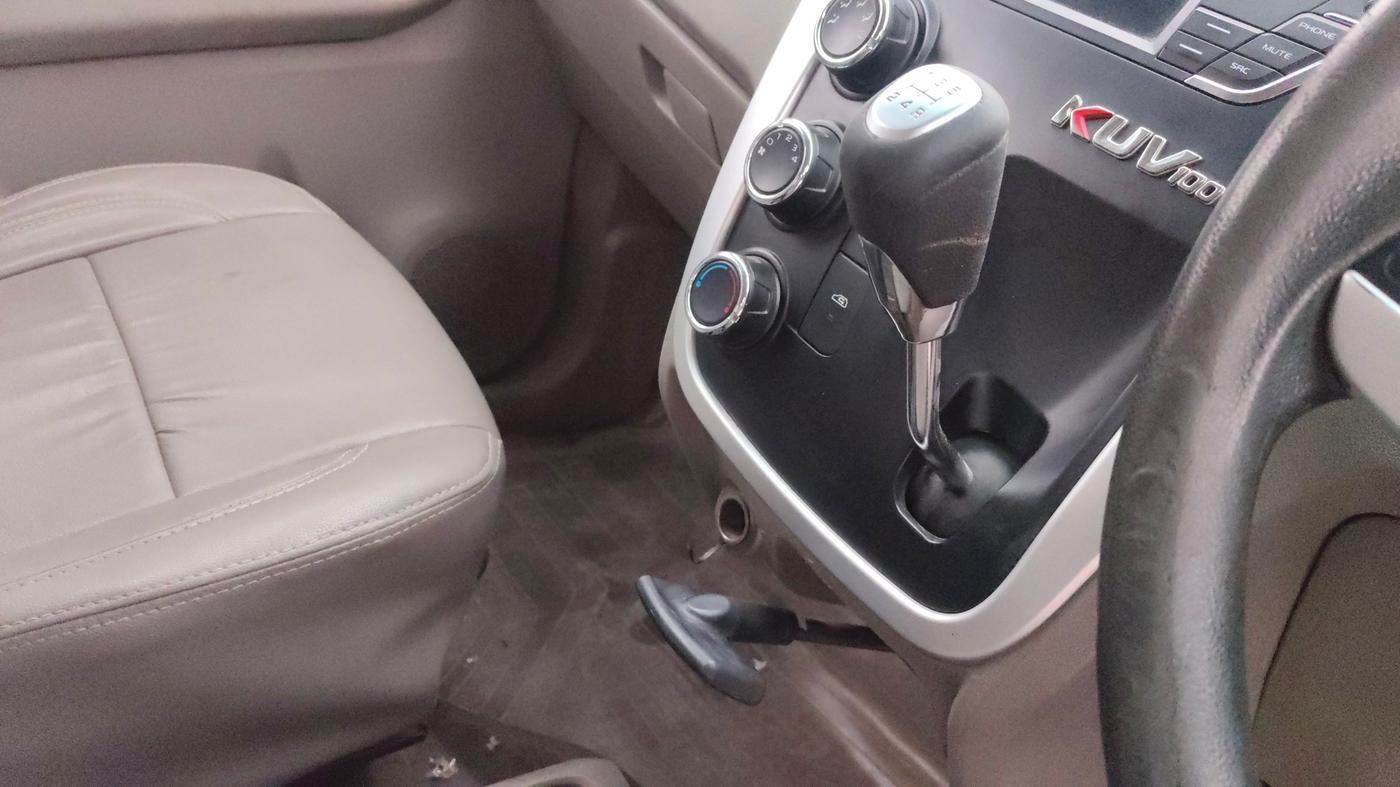 2017 Mahindra Kuv100 K8 6 STR, Petrol, Manual, 7,653 km, Gear Lever