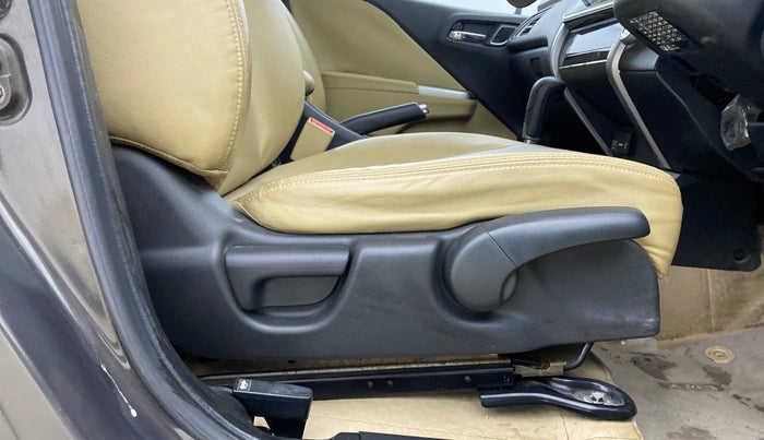 2019 Honda City 1.5L I-VTEC ZX CVT, Petrol, Automatic, 64,622 km, Driver Side Adjustment Panel