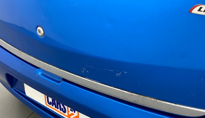 2016 Toyota Etios Liva LE PETROL, Petrol, Manual, 1,20,134 km, Dicky (Boot door) - Minor scratches