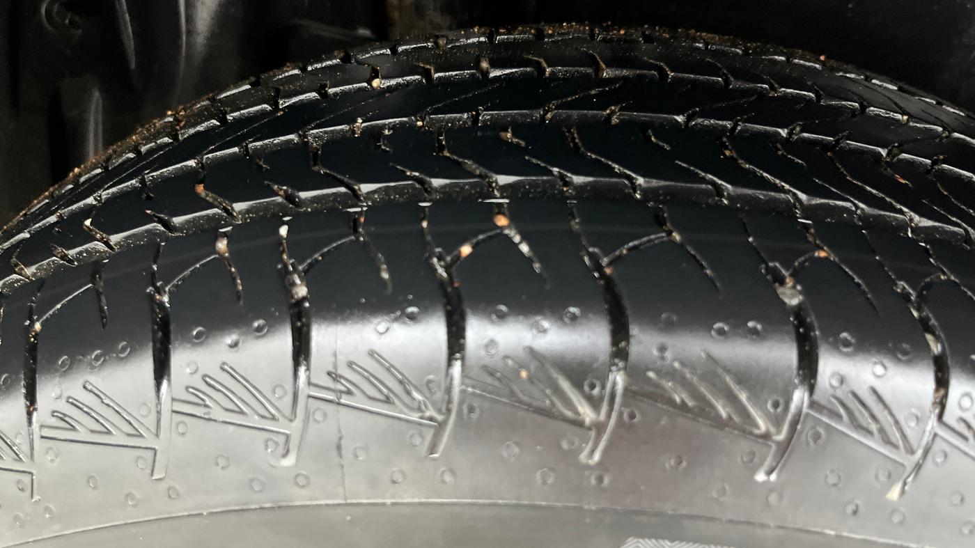 2024 Maruti Grand Vitara SIGMA SMART HYBRID, Petrol, Manual, 17,861 km, Right Rear Tyre Tread