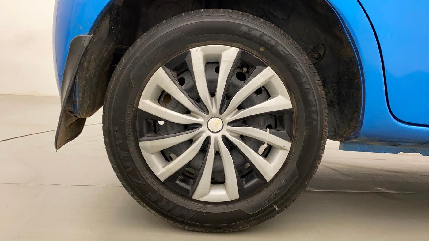 2012 Toyota Etios Liva GD, Diesel, Manual, 64,076 km, Right Rear Wheel
