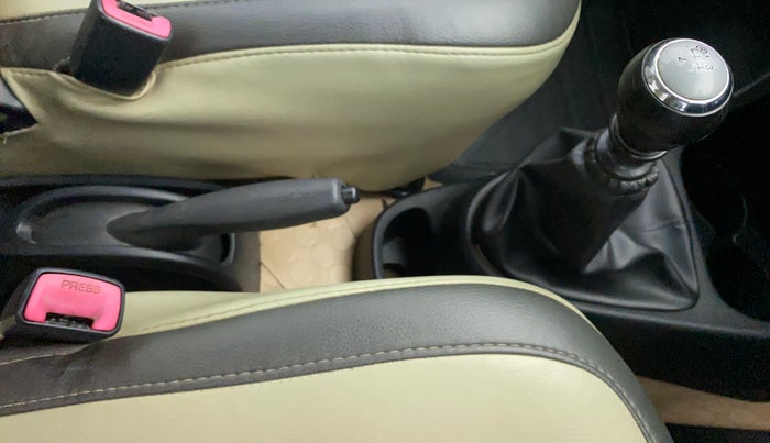 2012 Toyota Etios Liva GD, Diesel, Manual, 64,076 km, Gear Lever