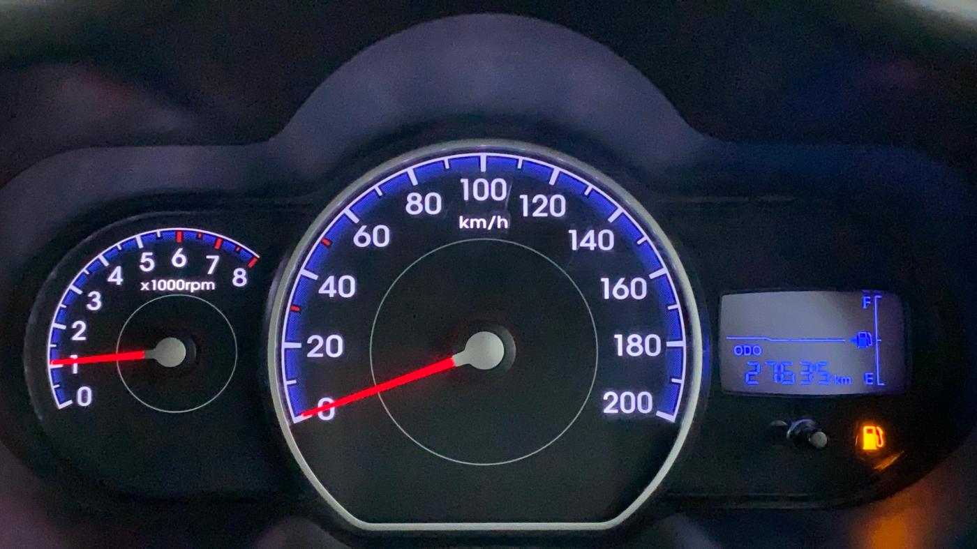 2014 Hyundai i10 SPORTZ 1.1, Petrol, Manual, 27,795 km, Odometer Image