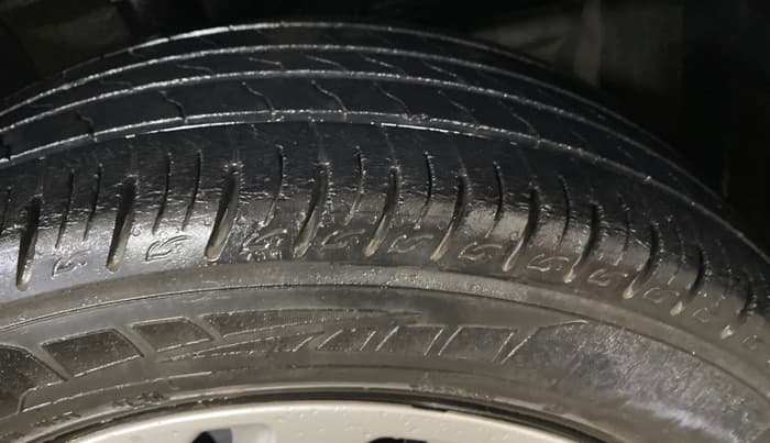 2020 Maruti Vitara Brezza VXI, Petrol, Manual, 29,366 km, Right Front Tyre Tread