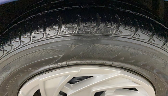 2019 Maruti Ciaz SIGMA 1.5 SHVS MT  PETROL, Petrol, Manual, 86,857 km, Right Front Tyre Tread