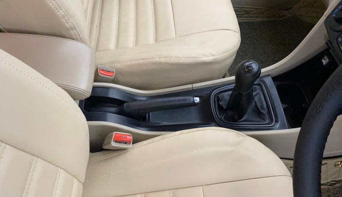 2019 Maruti Ciaz SIGMA 1.5 SHVS MT  PETROL, Petrol, Manual, 86,857 km, Gear Lever