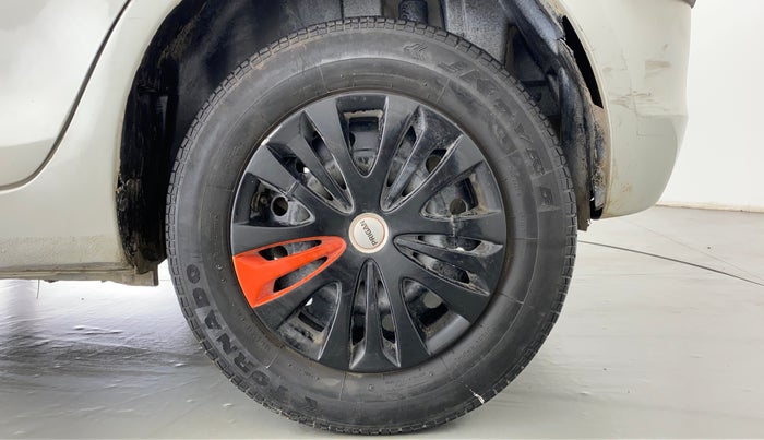 2017 Maruti Swift VXI, CNG, Manual, 47,991 km, Left Rear Wheel