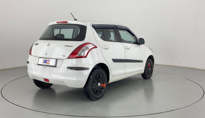 2017 Maruti Swift VXI, CNG, Manual, 47,991 km, Right Back Diagonal