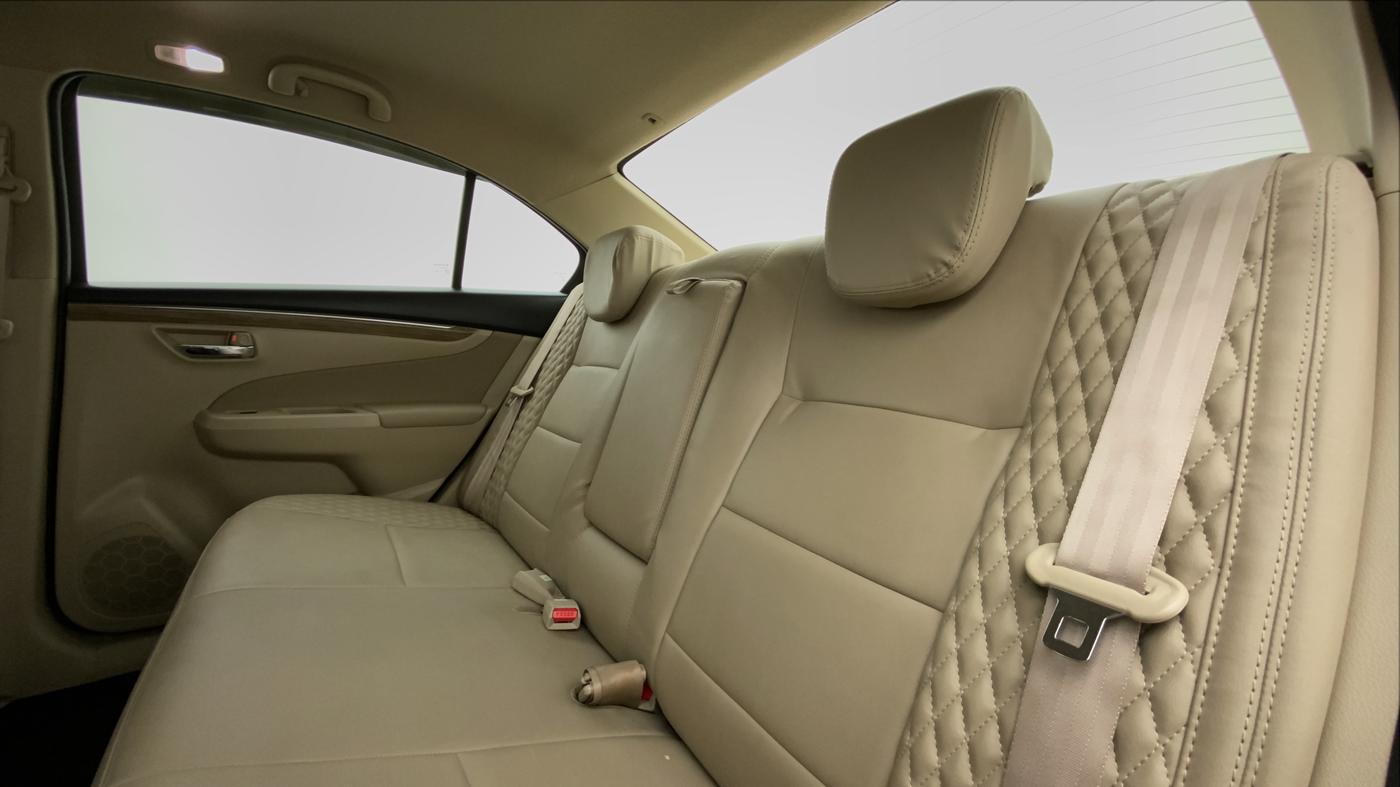 2018 Maruti Ciaz ZETA 1.5 SHVS VVT MT, Petrol, Manual, 37,060 km, Right Side Rear Door Cabin
