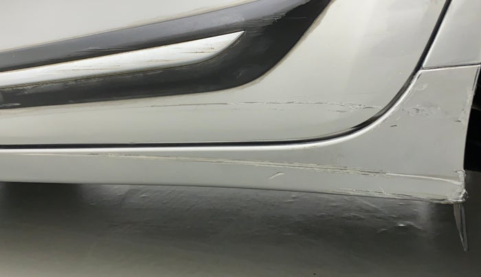 2016 Maruti Baleno DELTA 1.2 K12, Petrol, Manual, 23,598 km, Left running board - Minor scratches
