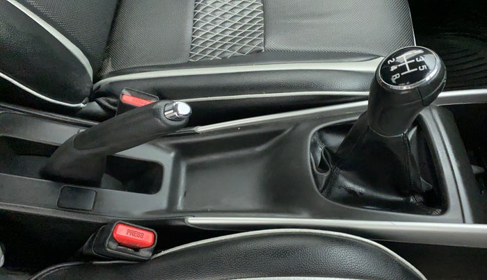 2016 Maruti Baleno DELTA 1.2 K12, Petrol, Manual, 23,598 km, Gear Lever