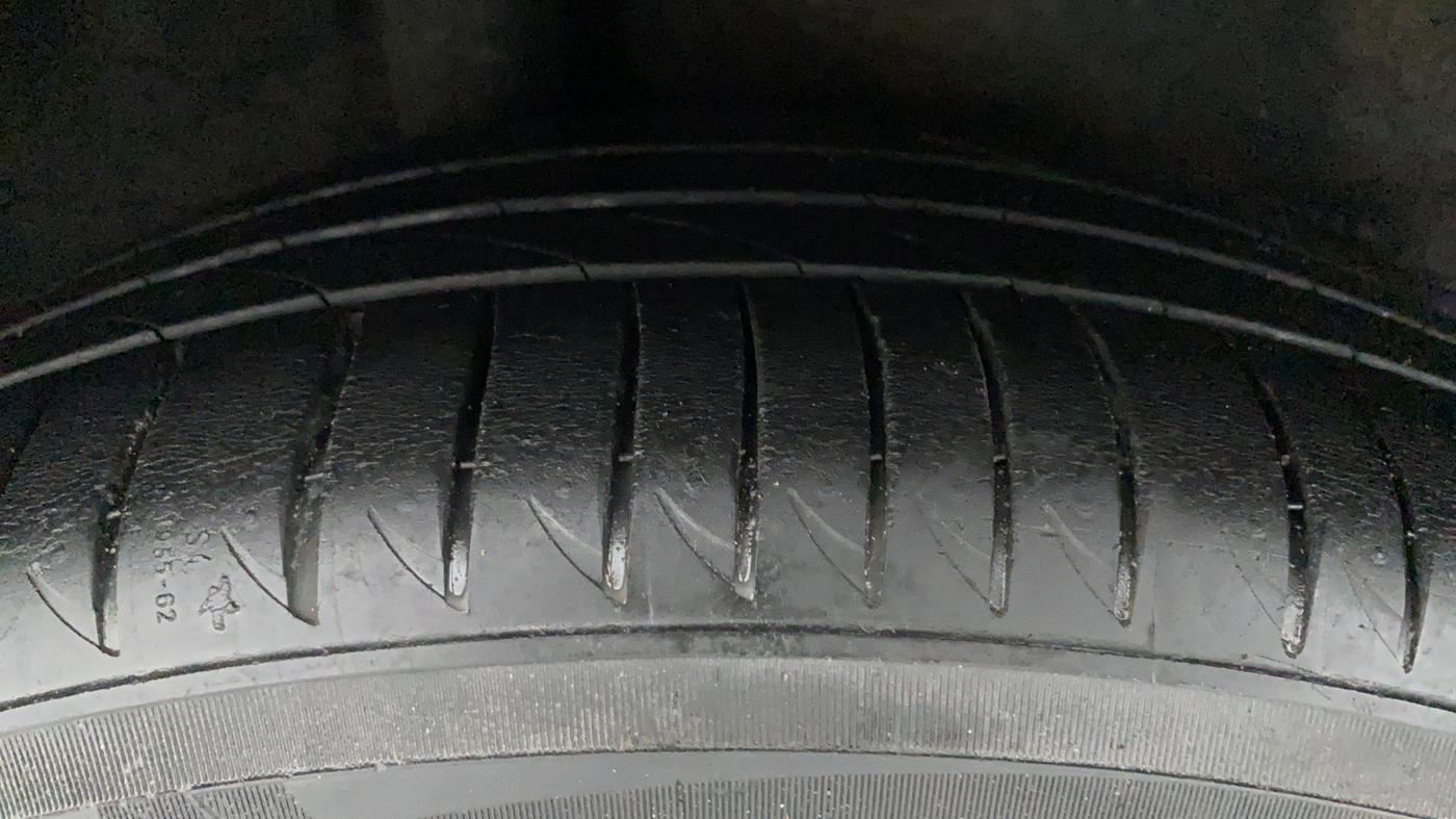 2018 Honda WR-V 1.2 i-VTEC VX MT, Petrol, Manual, 41,863 km, Right Rear Tyre Tread