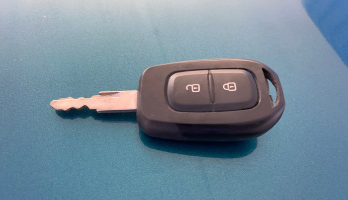 2021 Renault Kwid RXL, Petrol, Manual, 54,698 km, Key Close Up