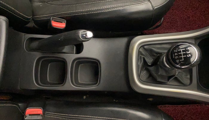 2015 Maruti S Cross ALPHA 1.6, Diesel, Manual, 1,49,991 km, Gear Lever