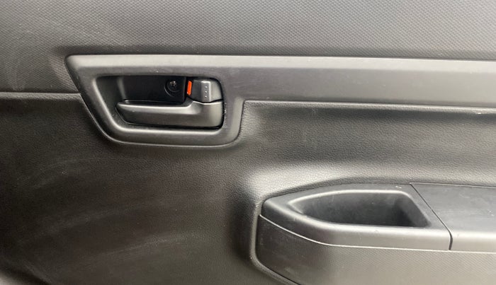 2022 Maruti S PRESSO VXI (O), Petrol, Manual, 2,211 km, Driver Side Door Panels Control