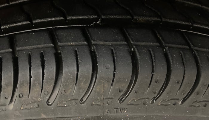 2022 Maruti S PRESSO VXI (O), Petrol, Manual, 2,211 km, Right Front Tyre Tread