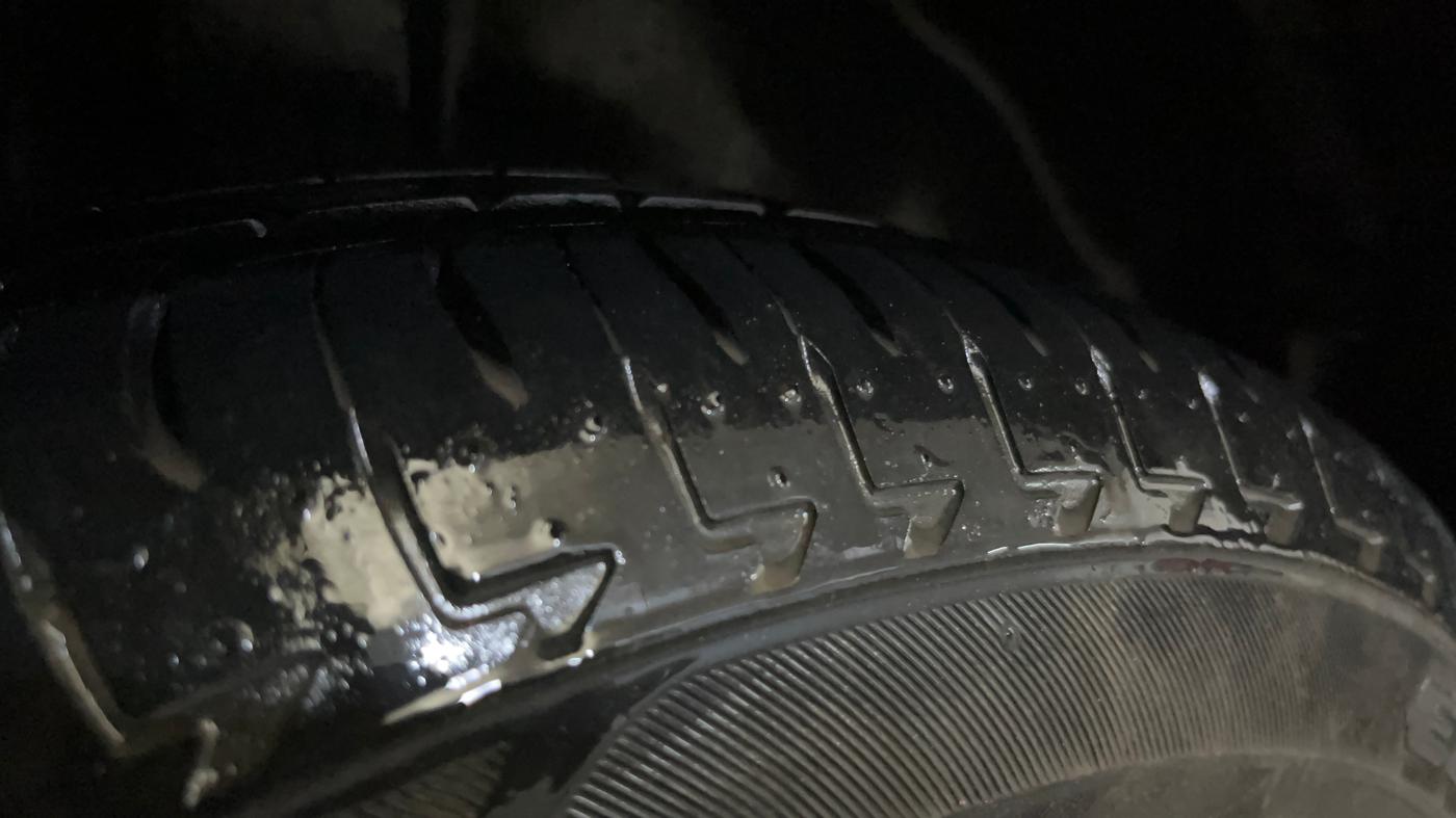 2017 Maruti Ciaz ALPHA 1.4 PETROL, CNG, Manual, 75,352 km, Right Rear Tyre Tread