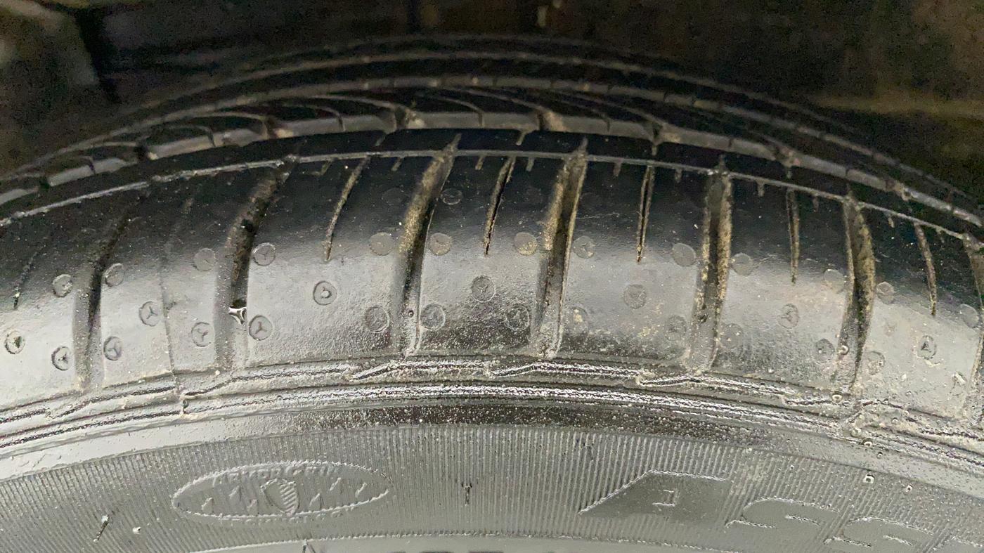 2018 Maruti Ciaz ALPHA 1.5 SHVS PETROL, Petrol, Manual, 60,556 km, Left Front Tyre Tread