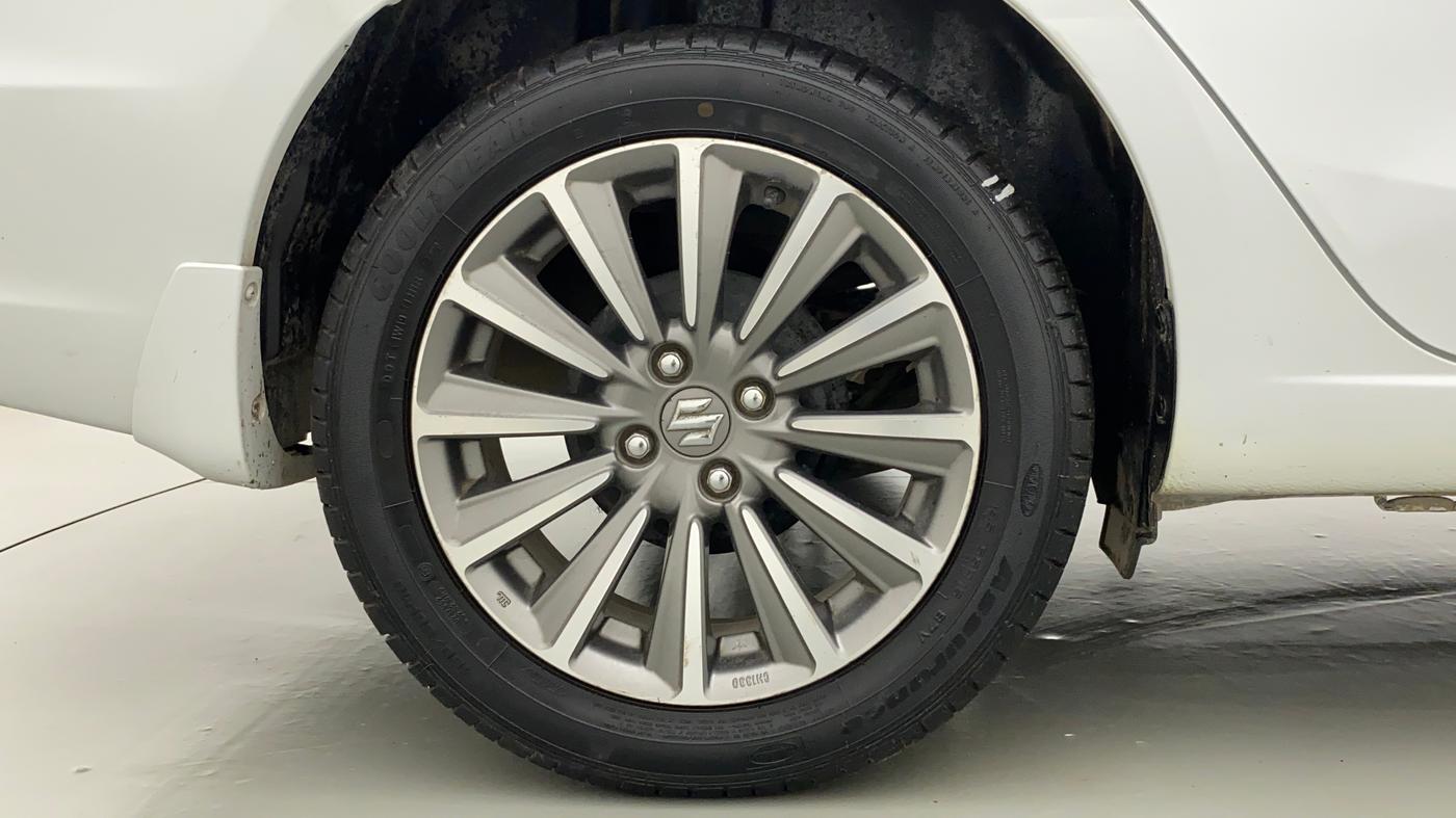 2018 Maruti Ciaz ALPHA 1.5 SHVS PETROL, Petrol, Manual, 60,556 km, Right Rear Wheel