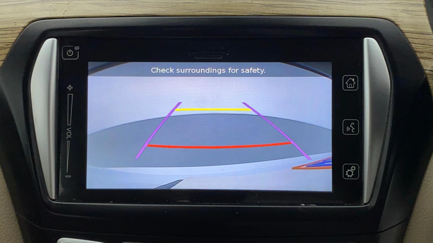 2018 Maruti Ciaz ALPHA 1.5 SHVS PETROL, Petrol, Manual, 60,556 km, Parking Camera
